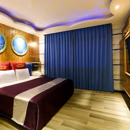 Carnival Motel Taipei Extérieur photo