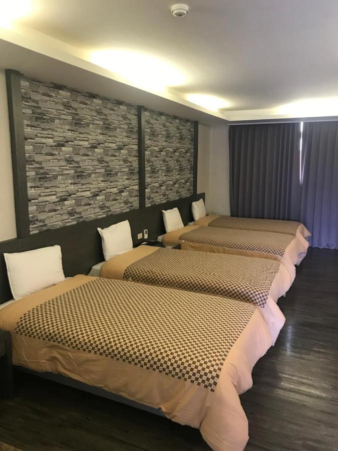 Carnival Motel Taipei Extérieur photo