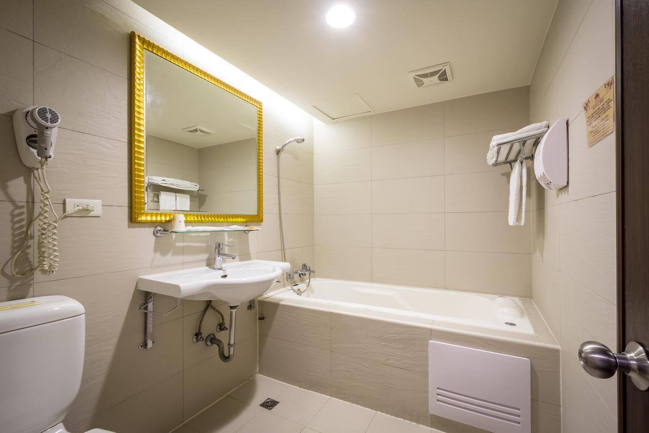 Carnival Motel Taipei Extérieur photo