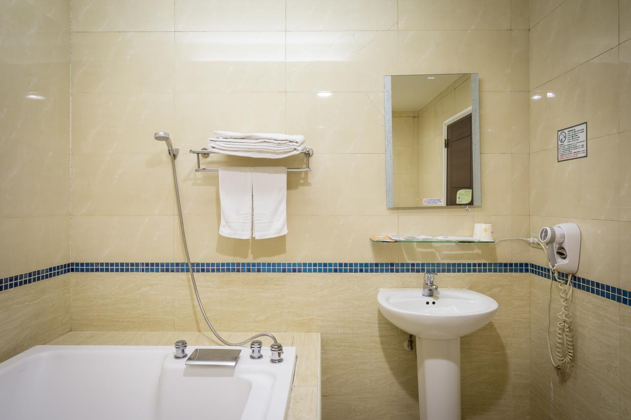 Carnival Motel Taipei Extérieur photo