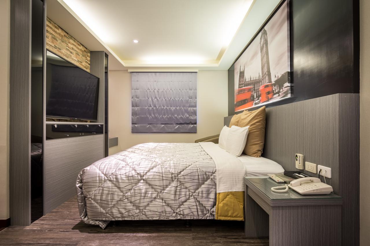 Carnival Motel Taipei Extérieur photo