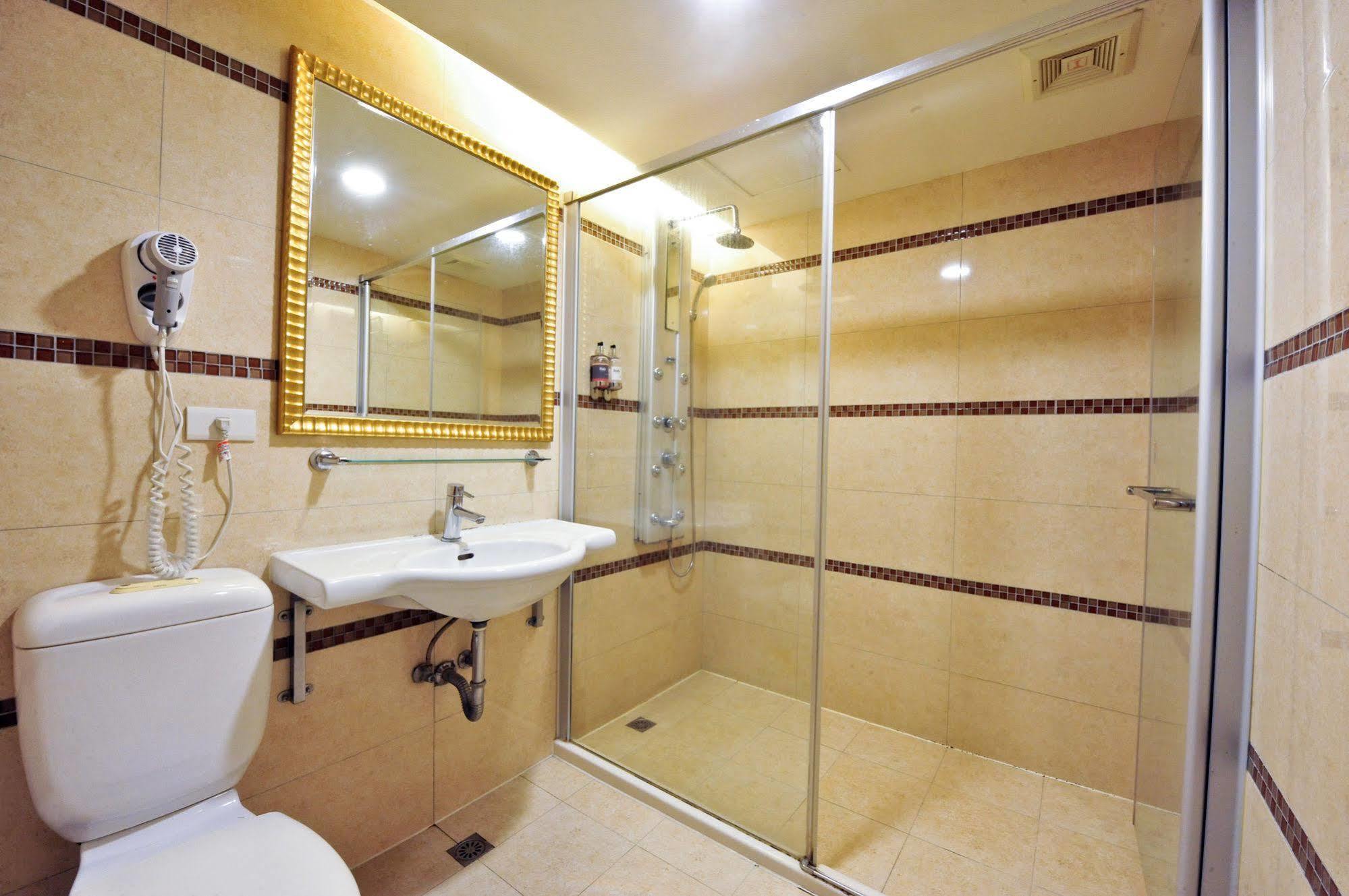 Carnival Motel Taipei Extérieur photo