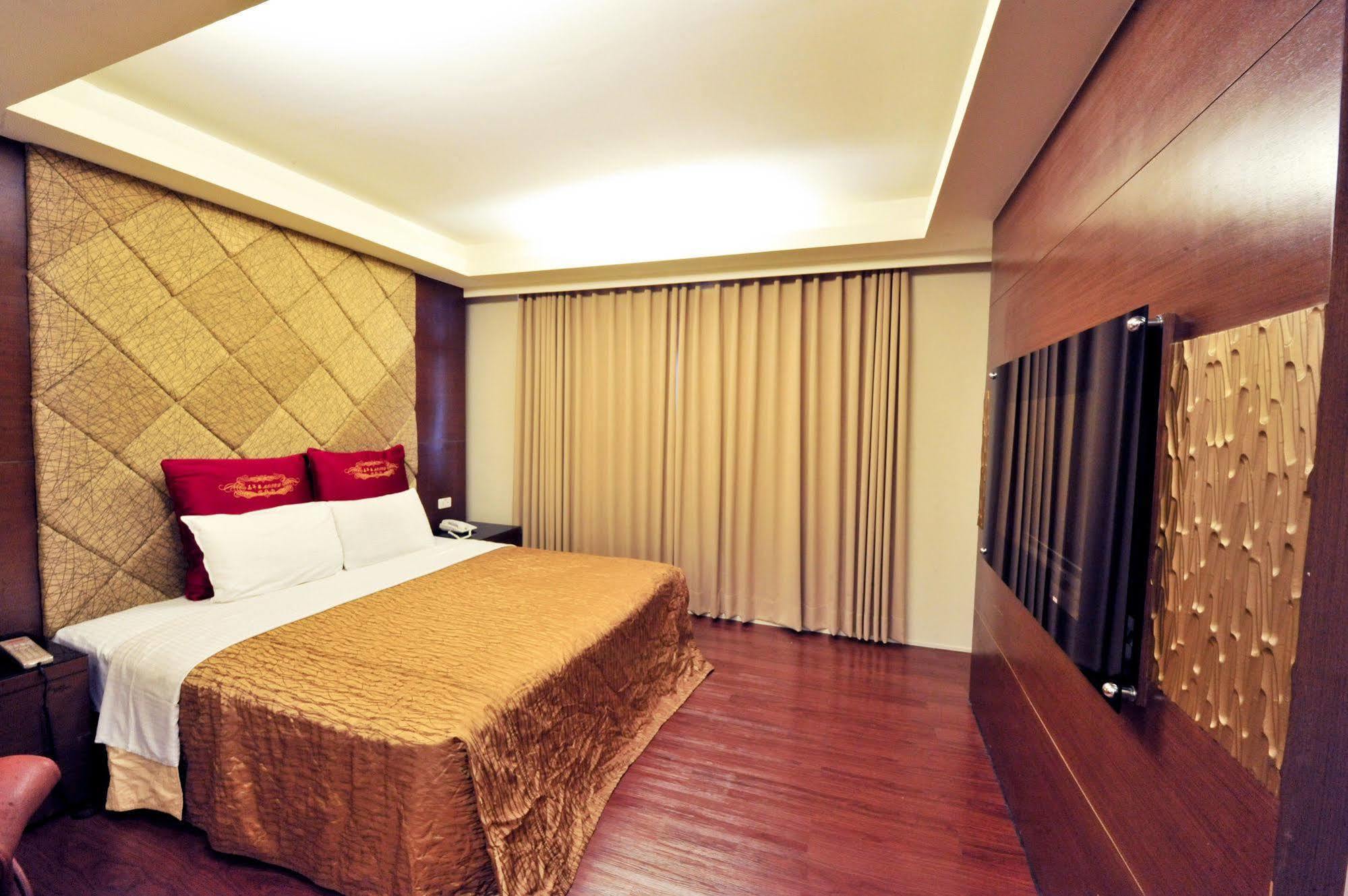 Carnival Motel Taipei Extérieur photo