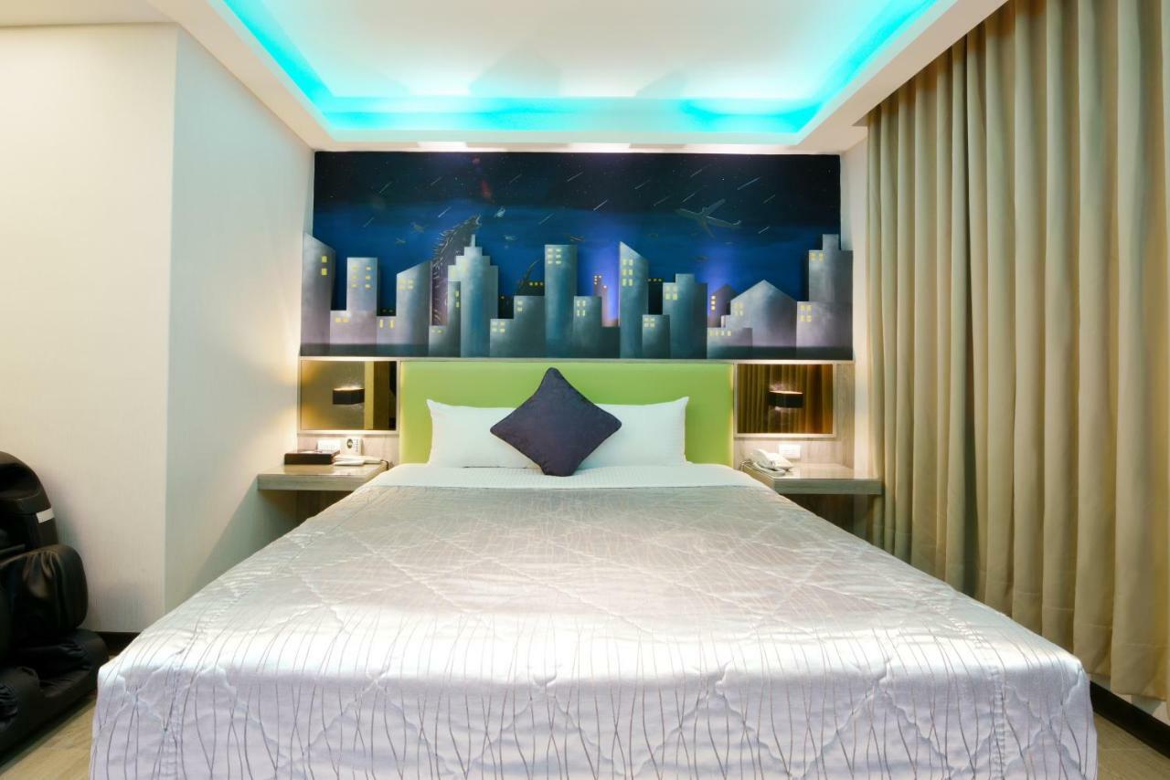 Carnival Motel Taipei Extérieur photo